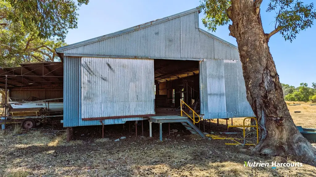 Adam Shields Realty | 125 Dewar Road GRANVILLE WA