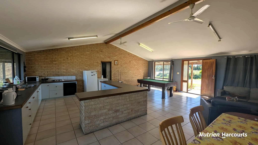 Adam Shields Realty | 1 Indian Ocean Drive WOODRIDGE WA