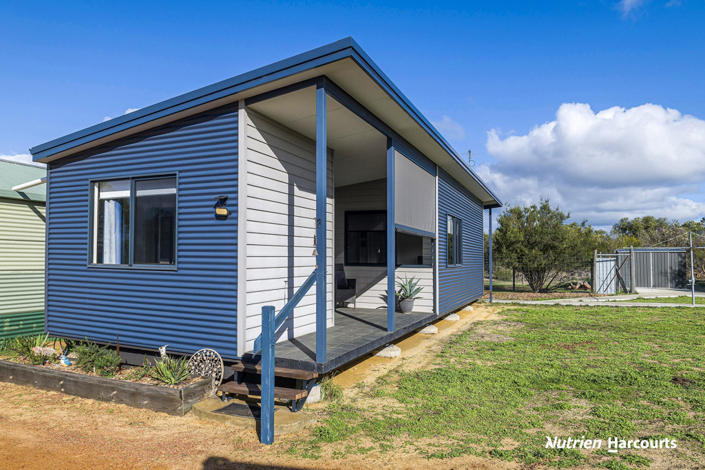 Adam Shields Realty | 50 Crest View, Lennard Brook GINGIN WA