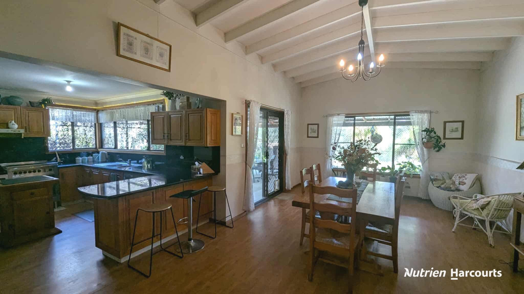 Adam Shields Realty | 328 Nabaroo Road COWALLA WA