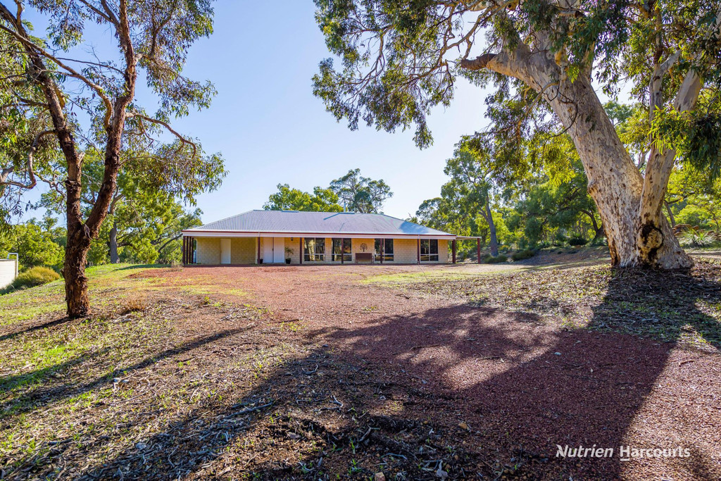 Adam Shields Realty | 230 Holstein Loop LOWER CHITTERING WA