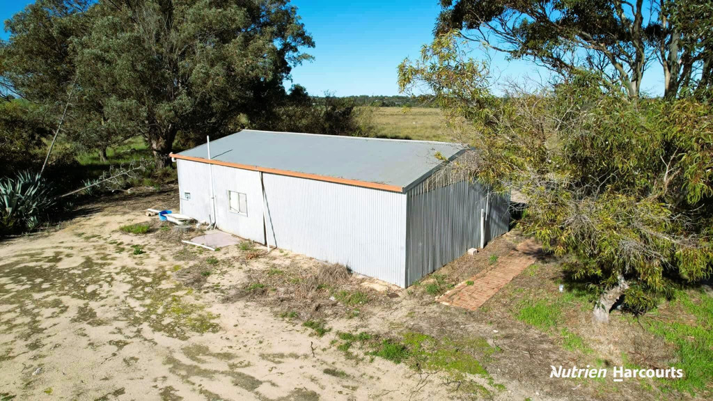 Adam Shields Realty | 1 Indian Ocean Drive WOODRIDGE WA