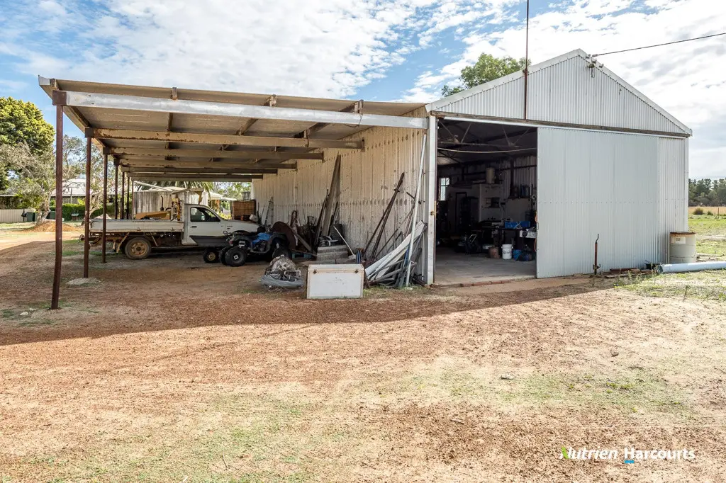 Adam Shields Realty | 1196 Bennies Road WANERIE WA