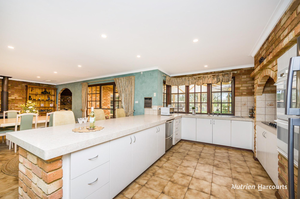 Adam Shields Realty | 38 St Andrews Court WOODRIDGE WA