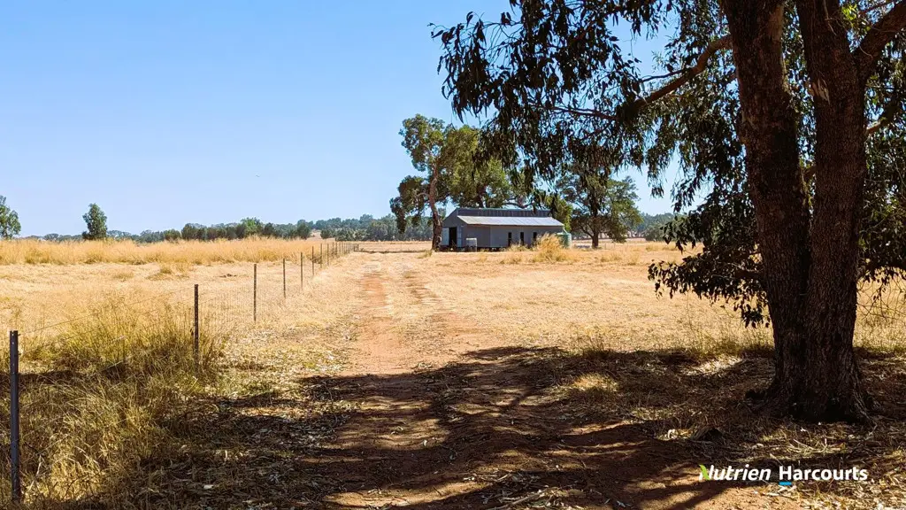 Adam Shields Realty | 125 Dewar Road GRANVILLE WA