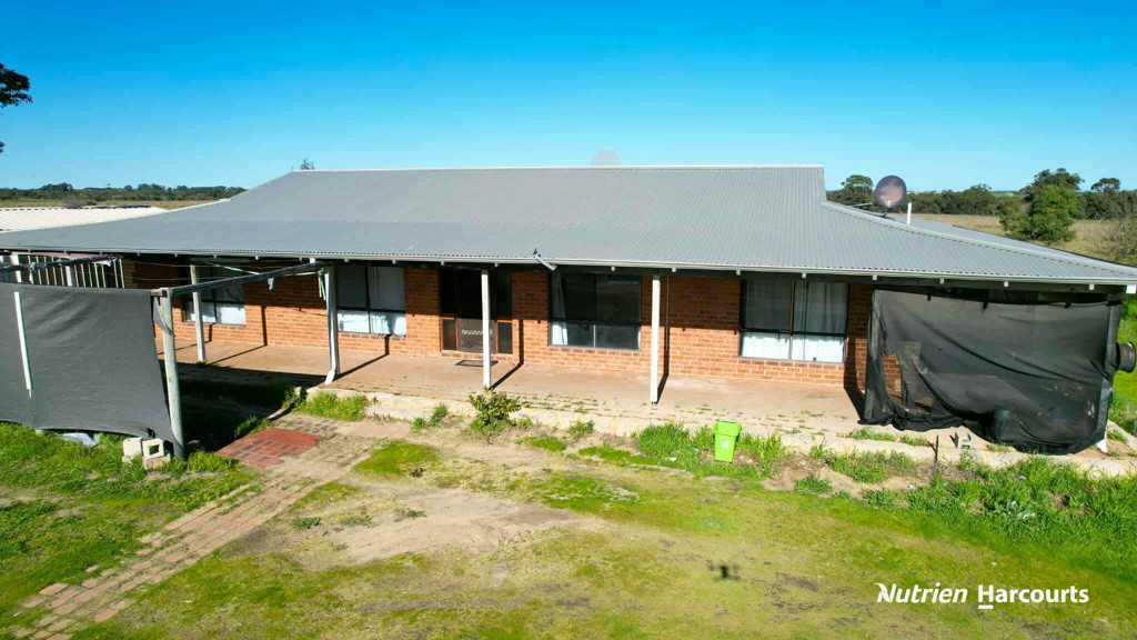 Adam Shields Realty | 1 Indian Ocean Drive WOODRIDGE WA