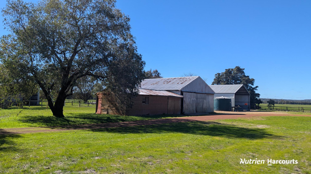 Adam Shields Realty | 1381 Brand Highway MUCHEA WA