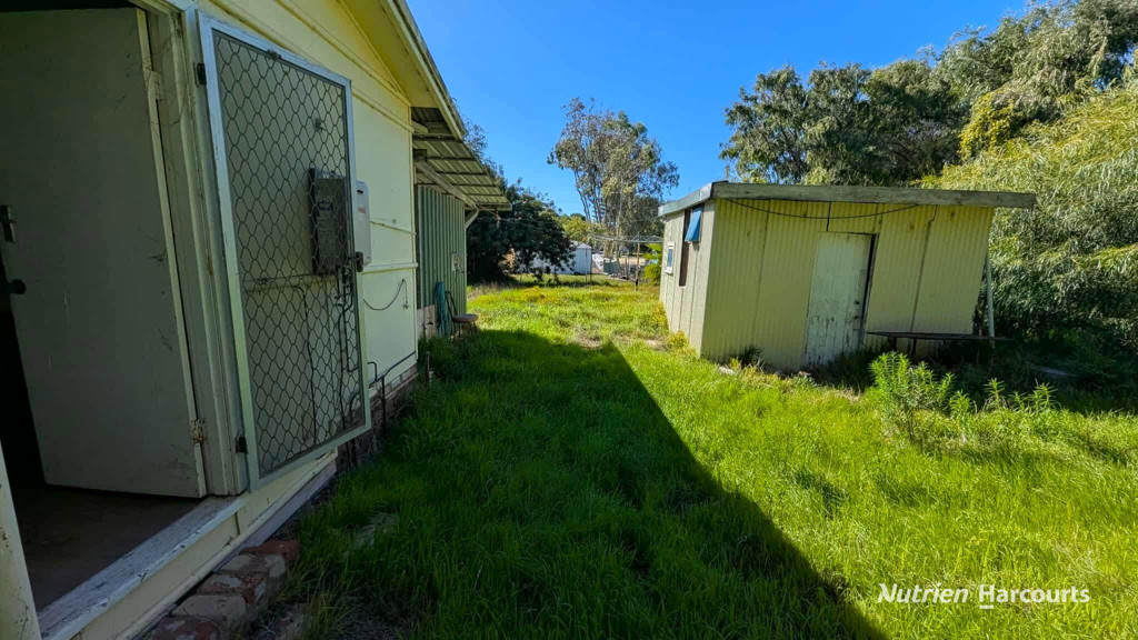 Adam Shields Realty | 4 Hamersley Road LANCELIN WA