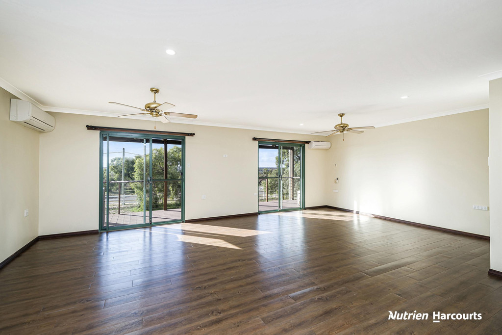 Adam Shields Realty | 50 Crest View, Lennard Brook GINGIN WA